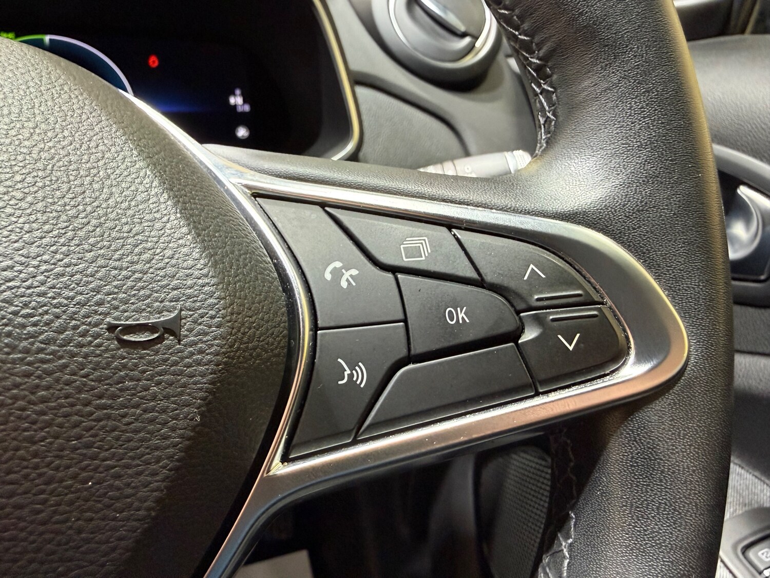 Used Renault Zoe 2020 for sale - 76382799: Photo 40