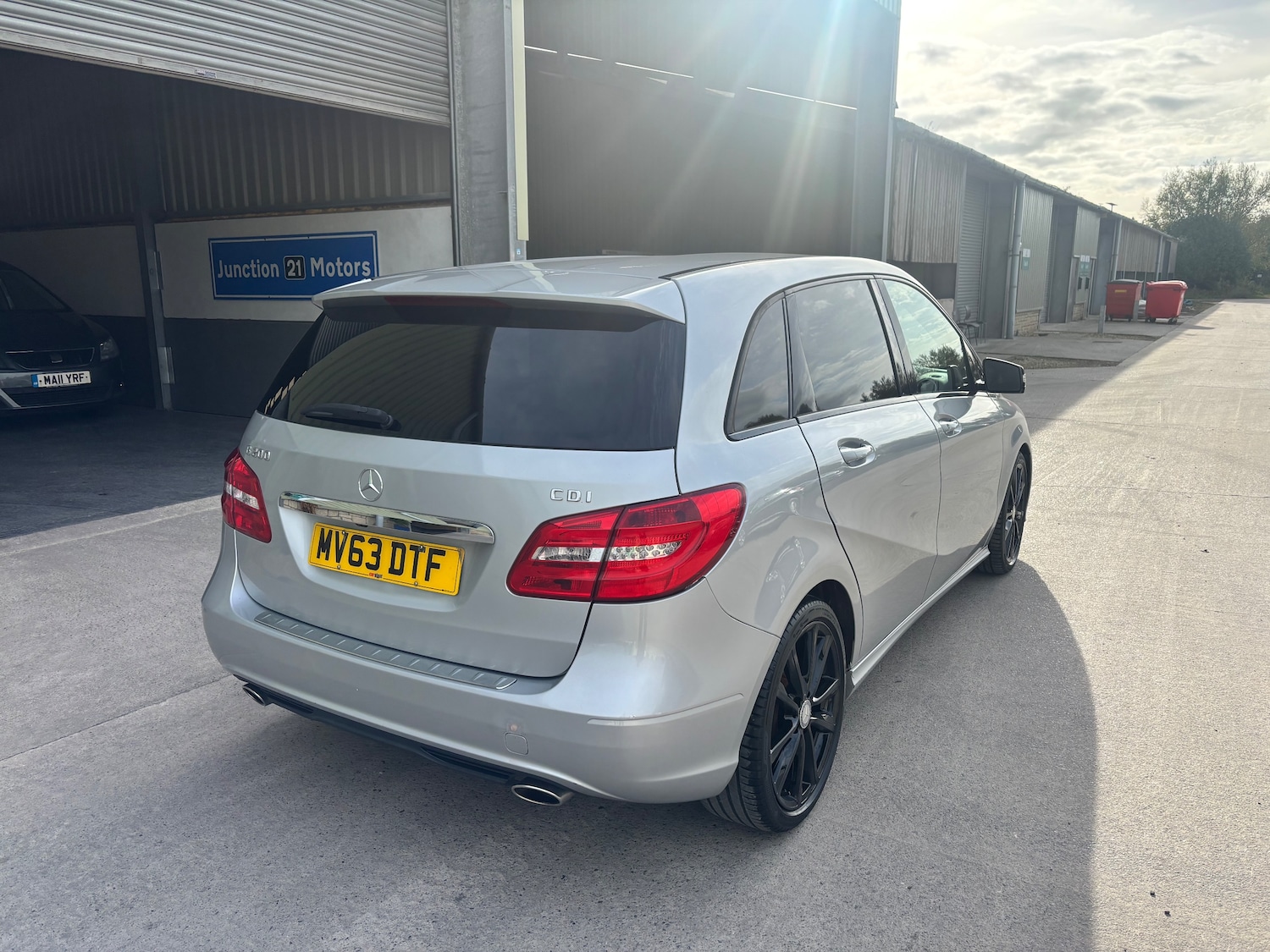 Used Mercedes-Benz B-Class 2013 for sale - 76097341: Photo 3