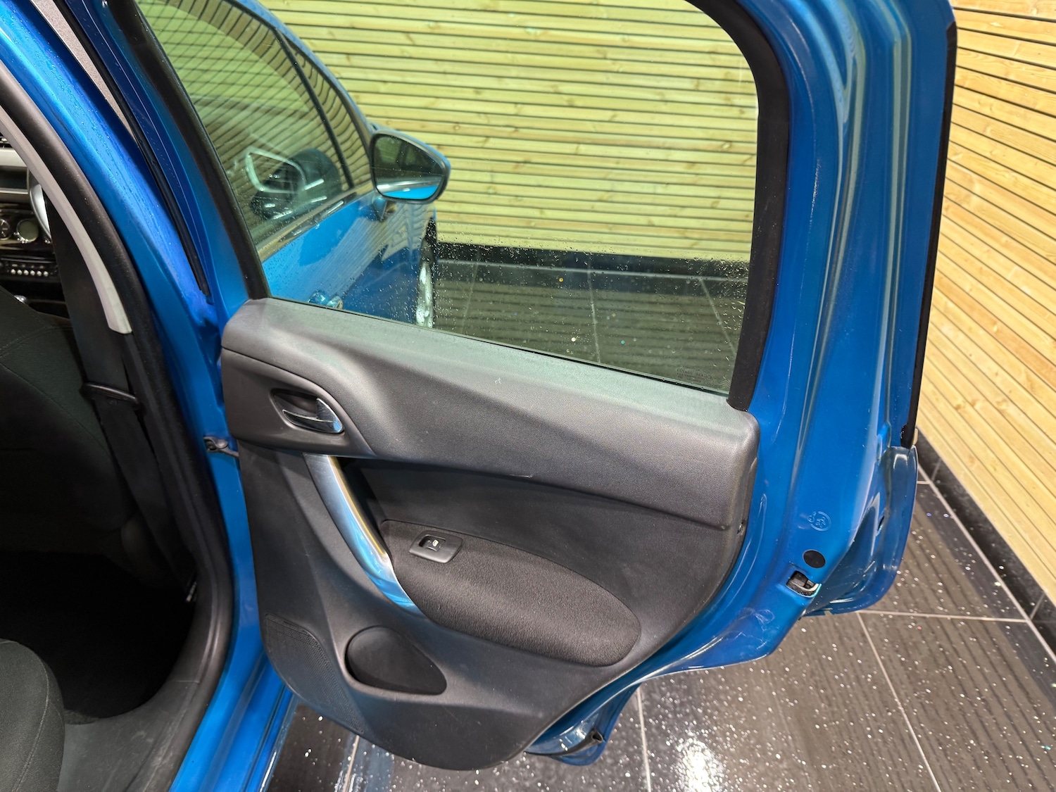 Used Citroen C3 2011 for sale - 76919067: Photo 25