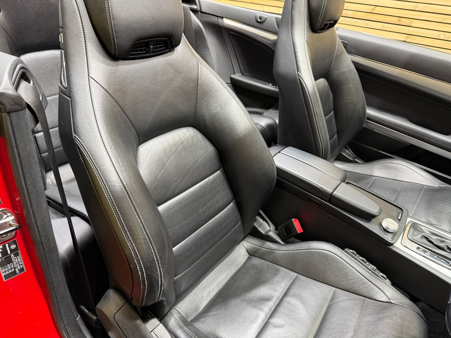 Used Mercedes-Benz E Class 2011 for sale - 76477485: Photo 24