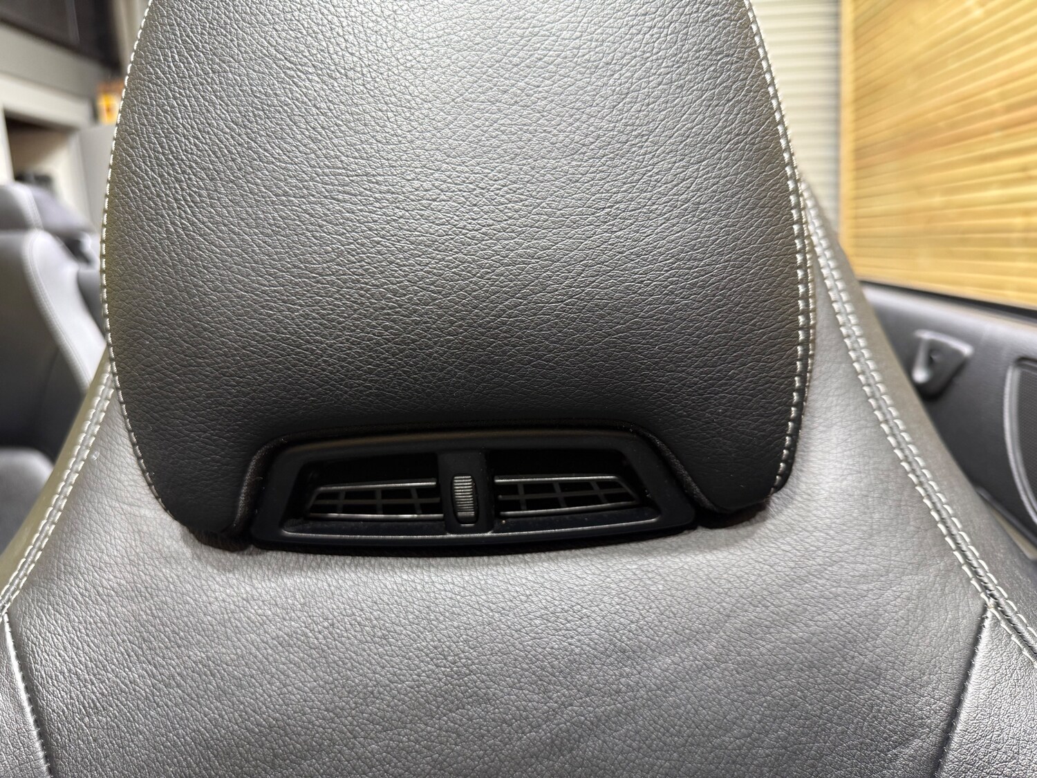 Used Mercedes-Benz E Class 2011 for sale - 76477485: Photo 29