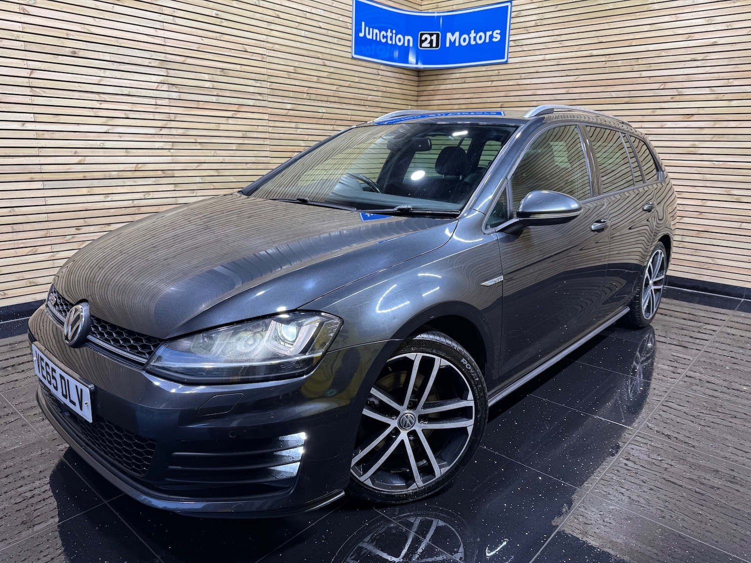 Used Volkswagen Golf 2015 for sale - 76386898: Photo 1