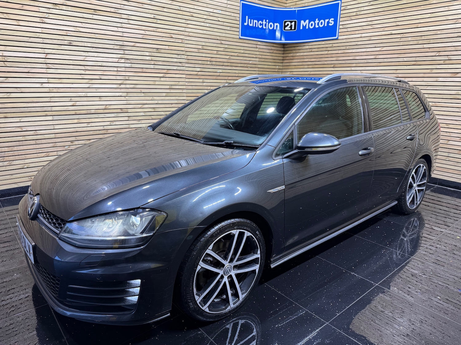 Used Volkswagen Golf 2015 for sale - 76386898: Photo 14