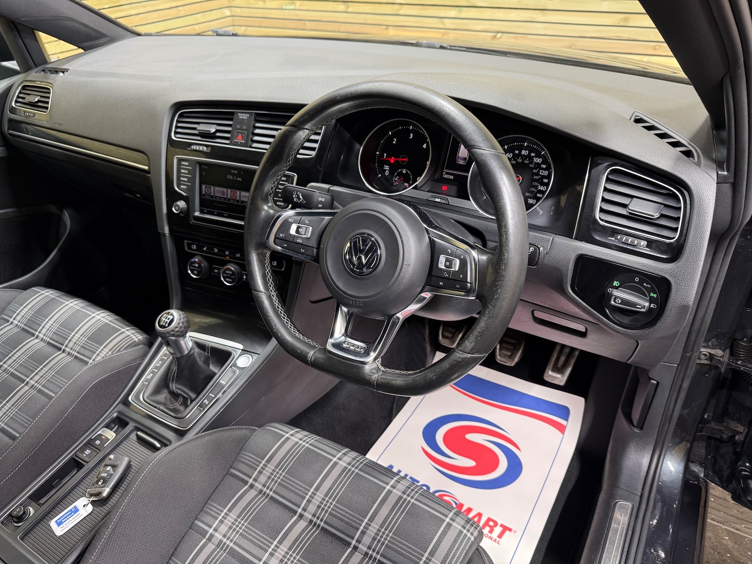 Used Volkswagen Golf 2015 for sale - 76386898: Photo 20