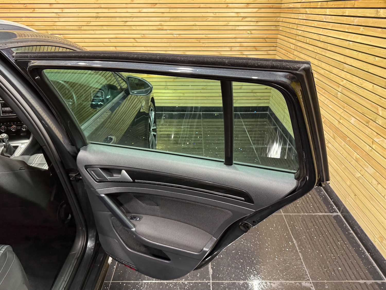 Used Volkswagen Golf 2015 for sale - 76386898: Photo 25