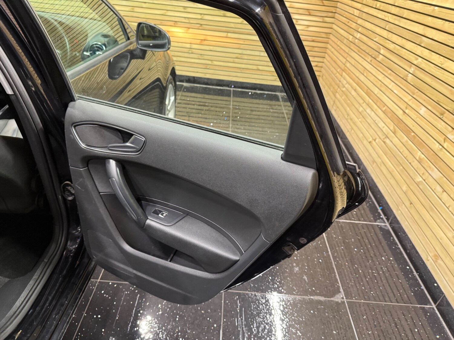 Used Audi A1 2017 for sale - 76892343: Photo 29