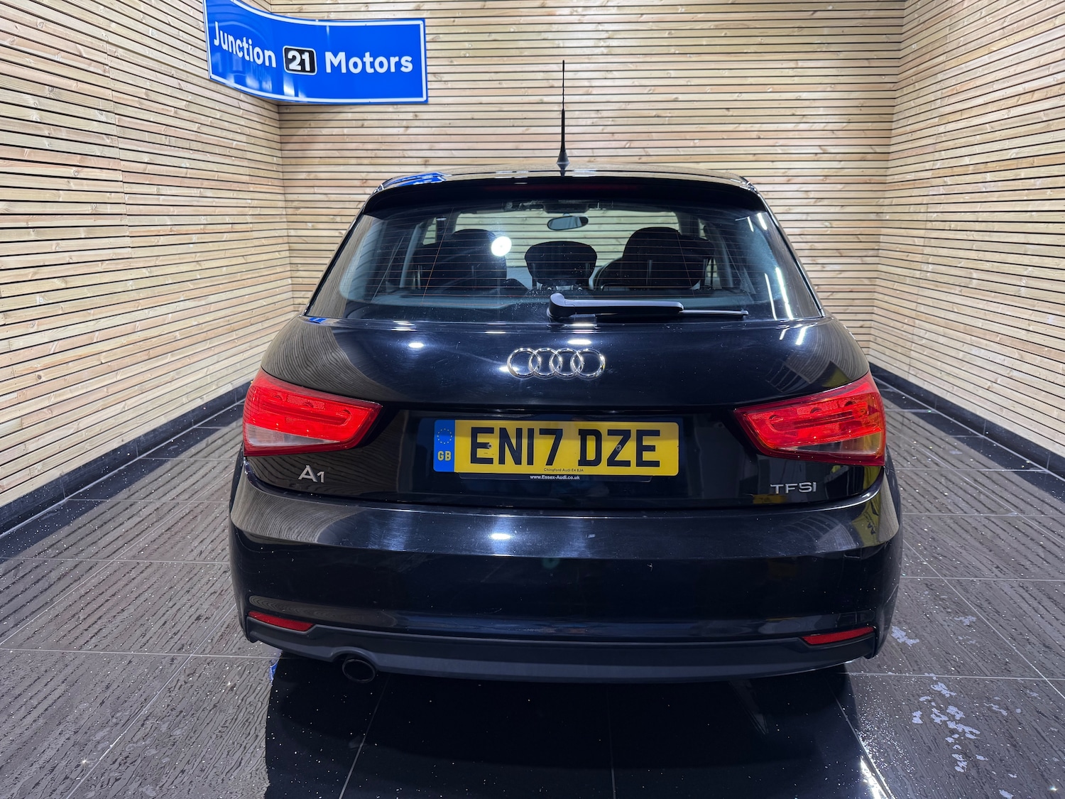 Used Audi A1 2017 for sale - 76892343: Photo 3