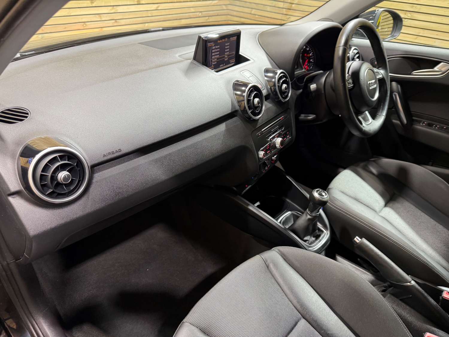 Used Audi A1 2017 for sale - 76892343: Photo 32