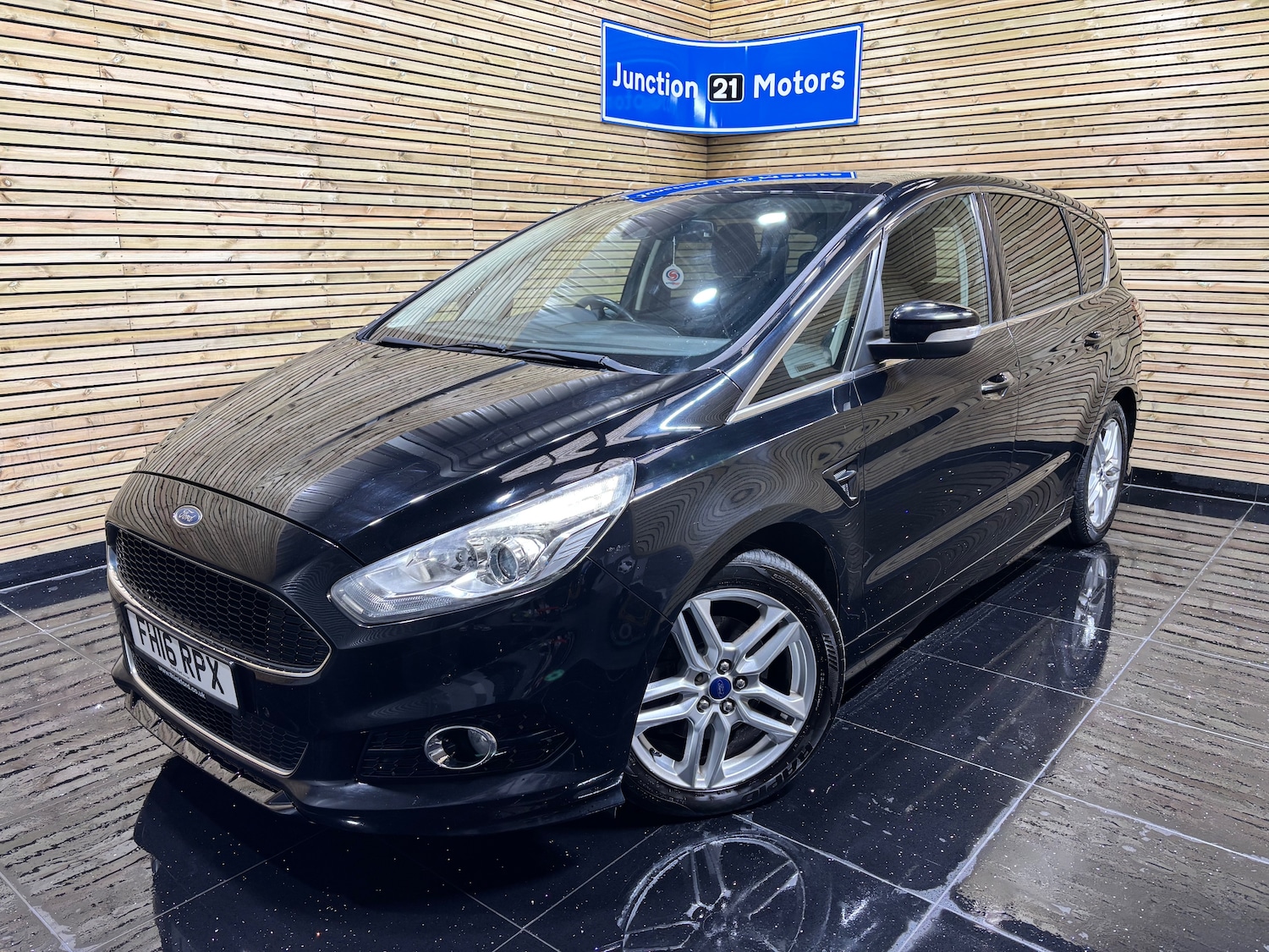 Used Ford S-Max 2016 for sale - 76010679: Photo 1