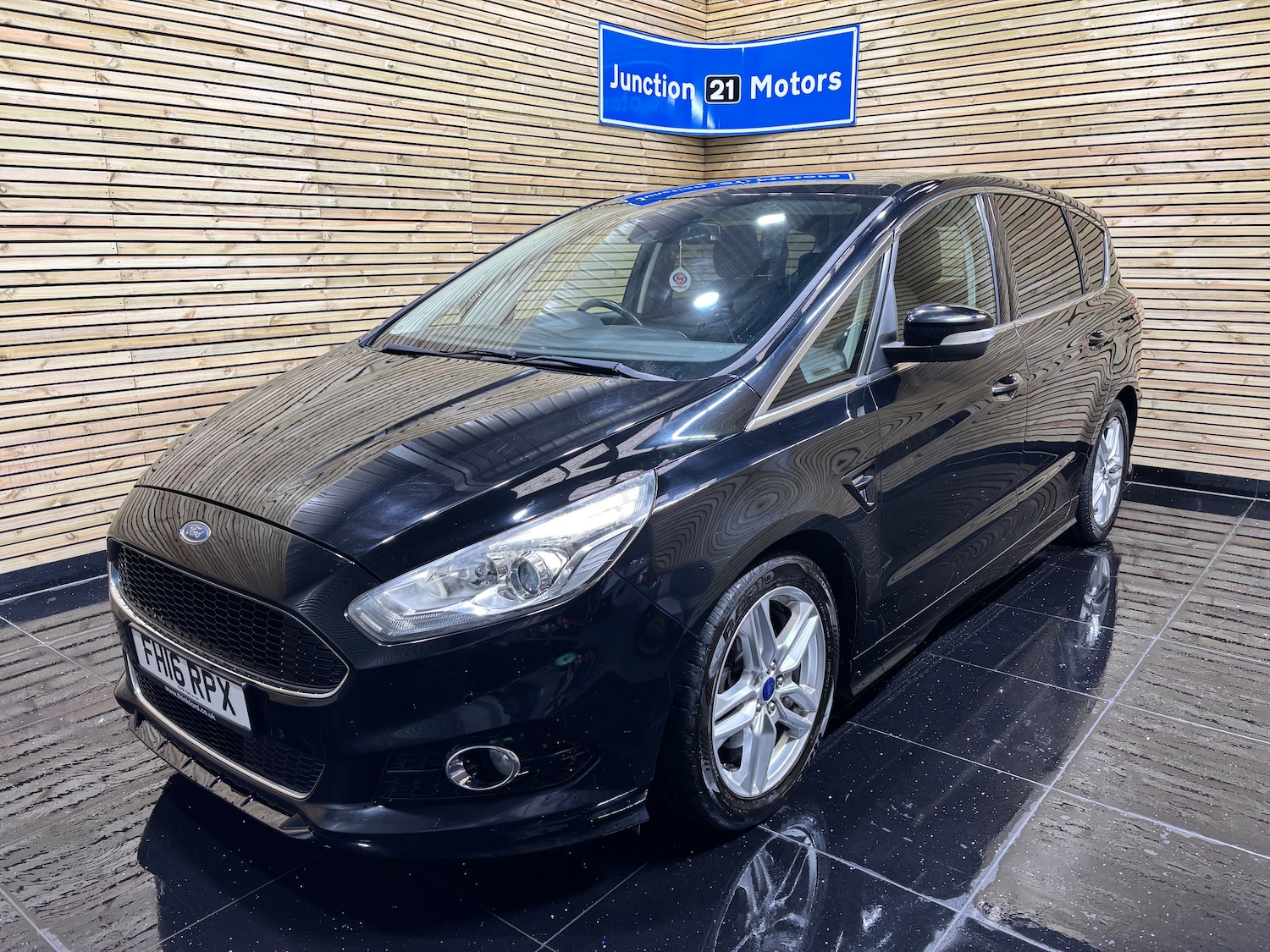 Used Ford S-Max 2016 for sale - 76010679: Photo 4