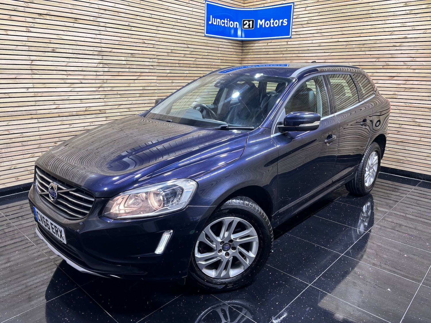 Used Volvo XC60 2016 for sale - 76313804: Photo 1