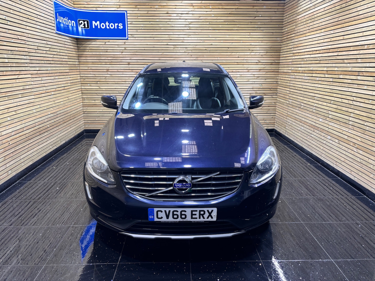 Used Volvo XC60 2016 for sale - 76313804: Photo 2