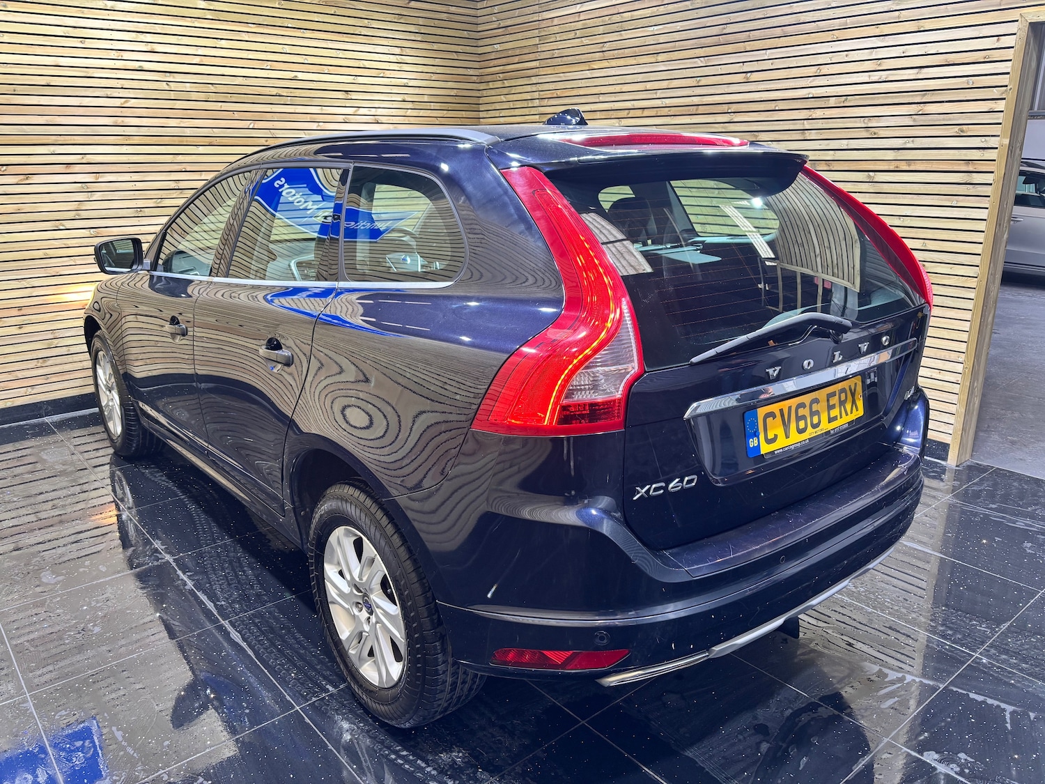 Used Volvo XC60 2016 for sale - 76313804: Photo 6