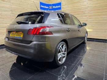 Used Peugeot 308 2014 for sale - 79765579: Photo