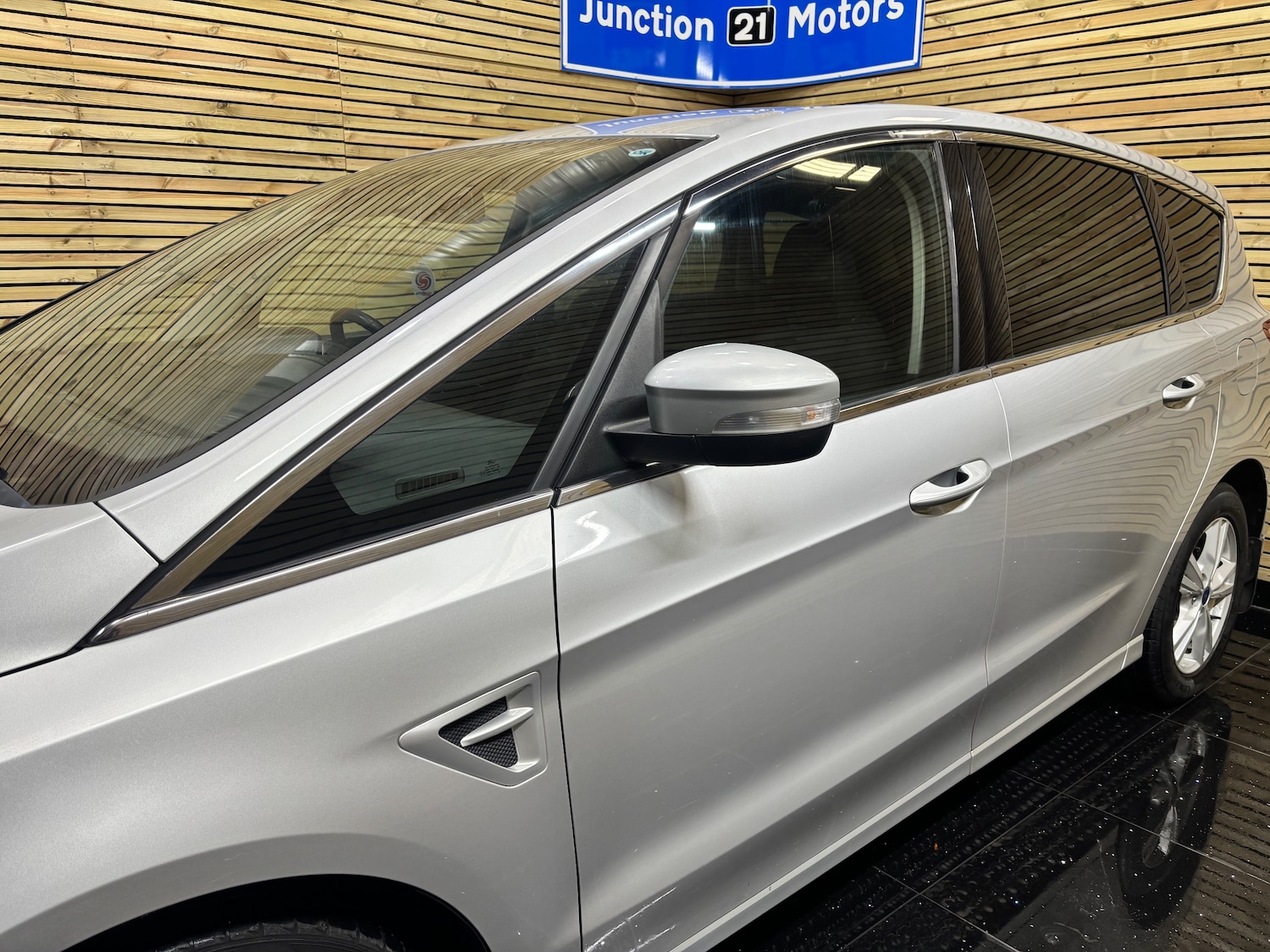 Used Ford S-Max 2017 for sale - 76074864: Photo 27
