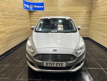 Used Ford S-Max 2017 for sale - 76074864: Photo 2