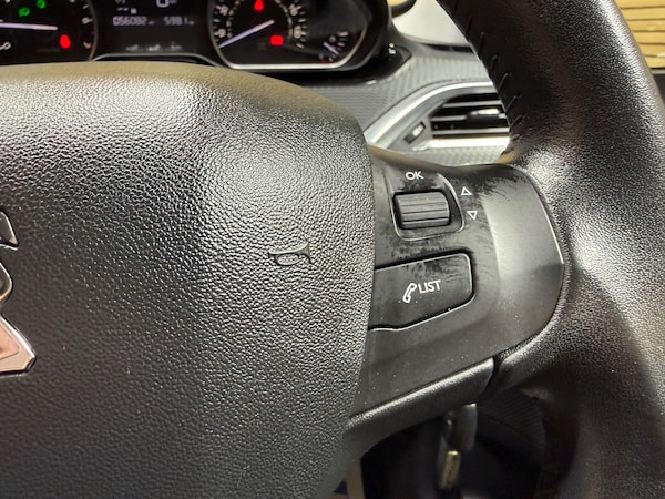 Used Peugeot 208 2017 for sale - 76311758: Photo 13