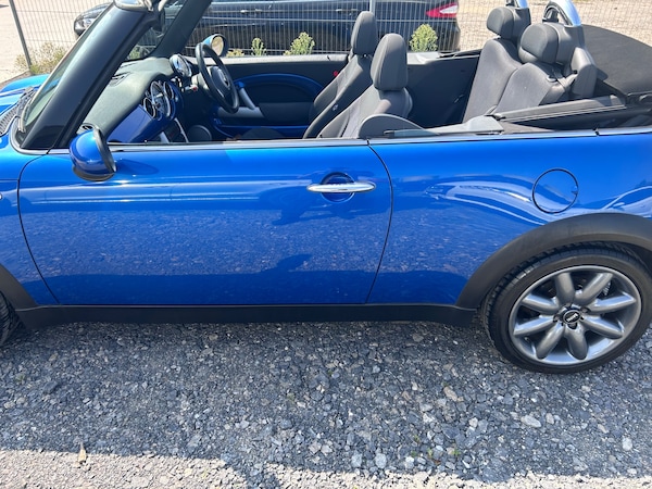 Used MINI Convertible 2006 for sale - 75724203: Photo 12