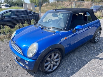 Used MINI Convertible 2006 for sale - 75724203: Photo