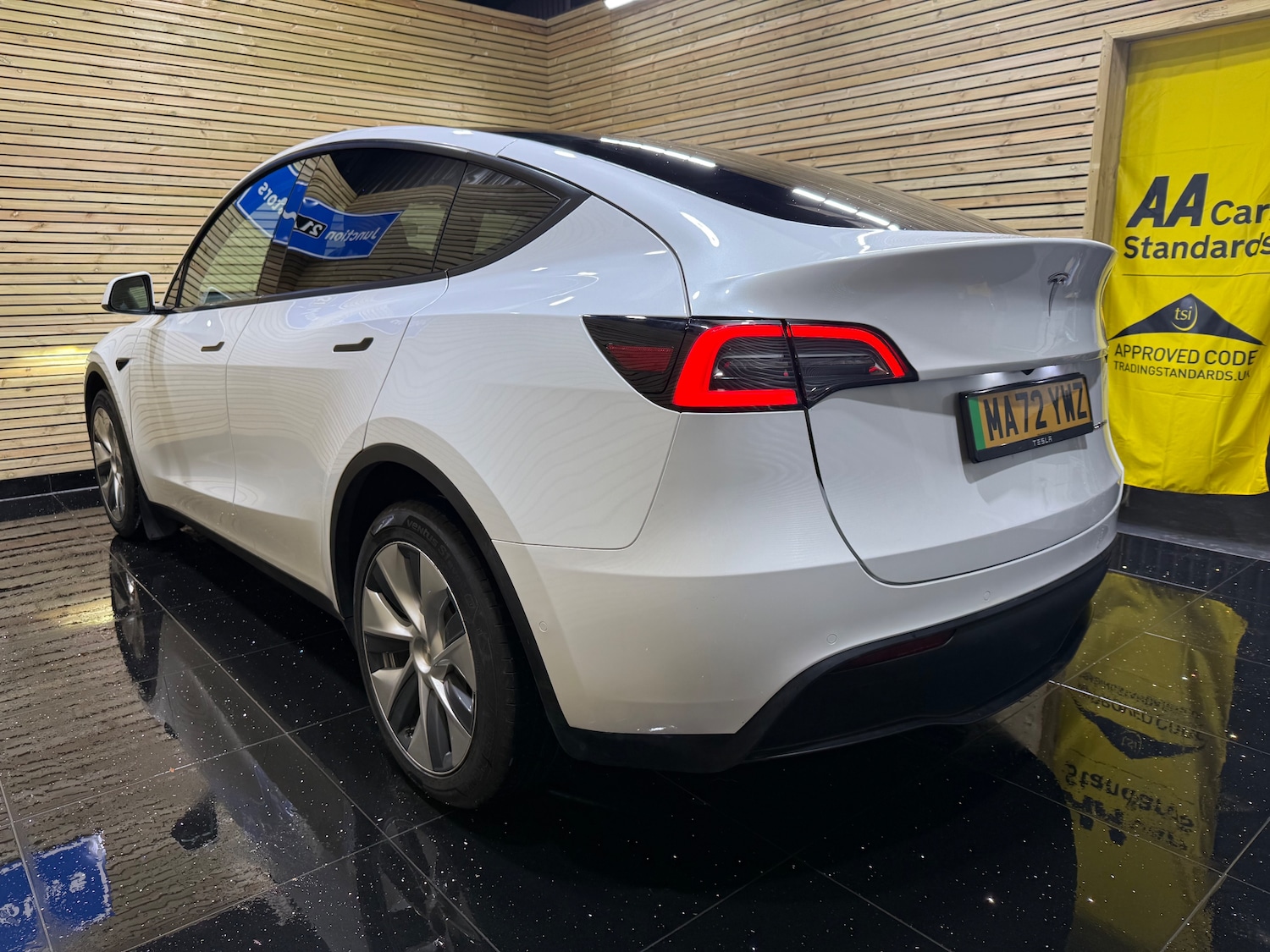 Used Tesla Model Y 2022 for sale - 76422549: Photo 5