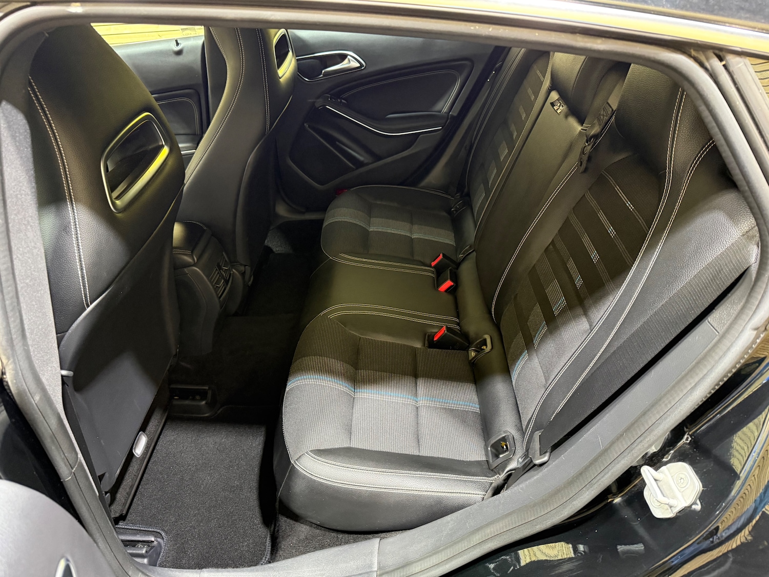 Used Mercedes-Benz CLA 2016 for sale - 76535037: Photo 32