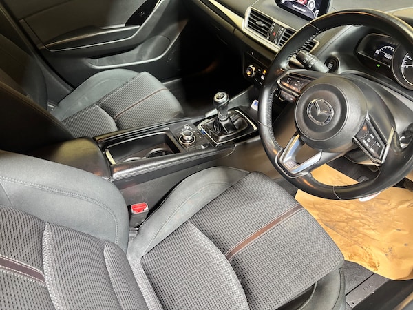 Used Mazda Mazda3 2017 for sale - 75428361: Photo 8