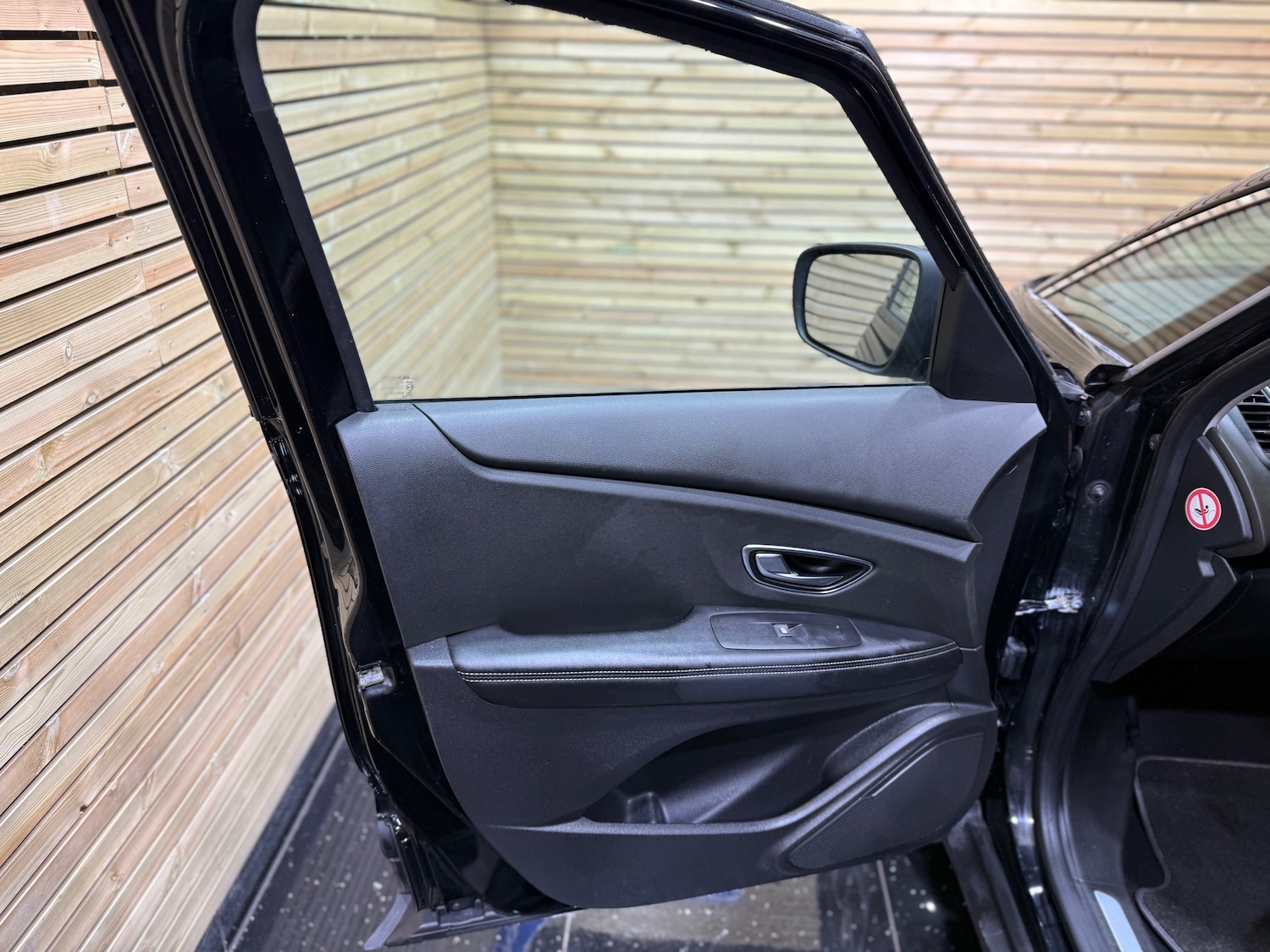 Used Renault Scenic 2017 for sale - 76940159: Photo 39