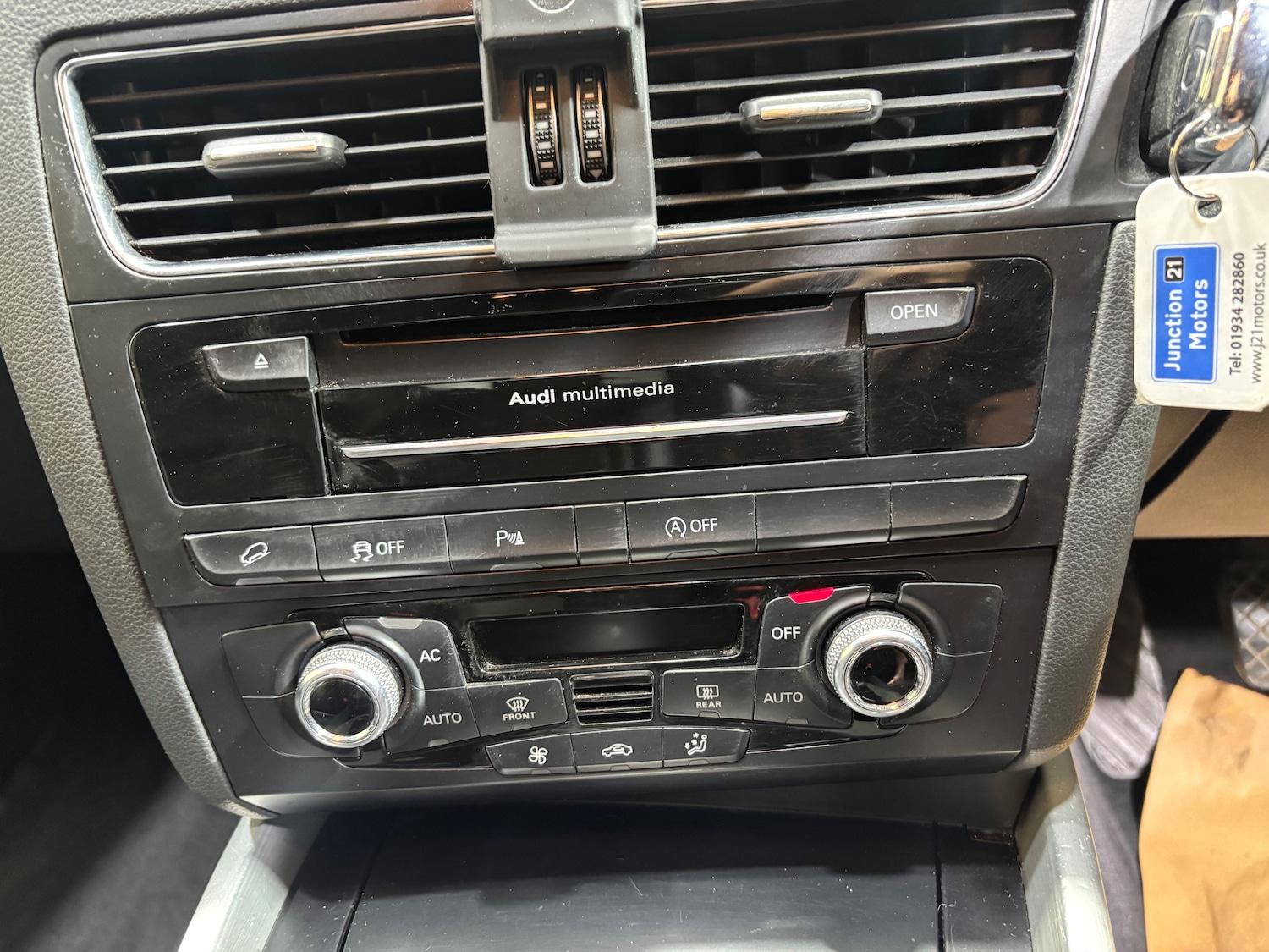 Vehicle 21