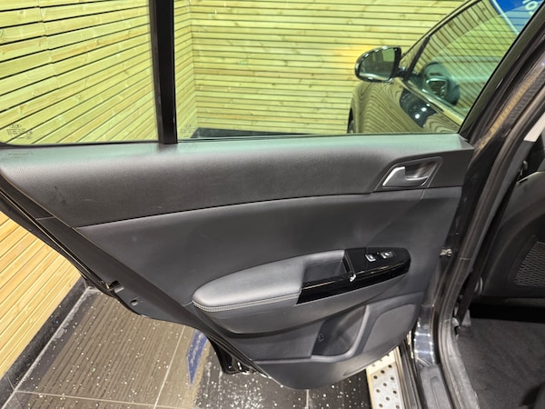 Used Kia Sportage 2017 for sale - 76211701: Photo 31