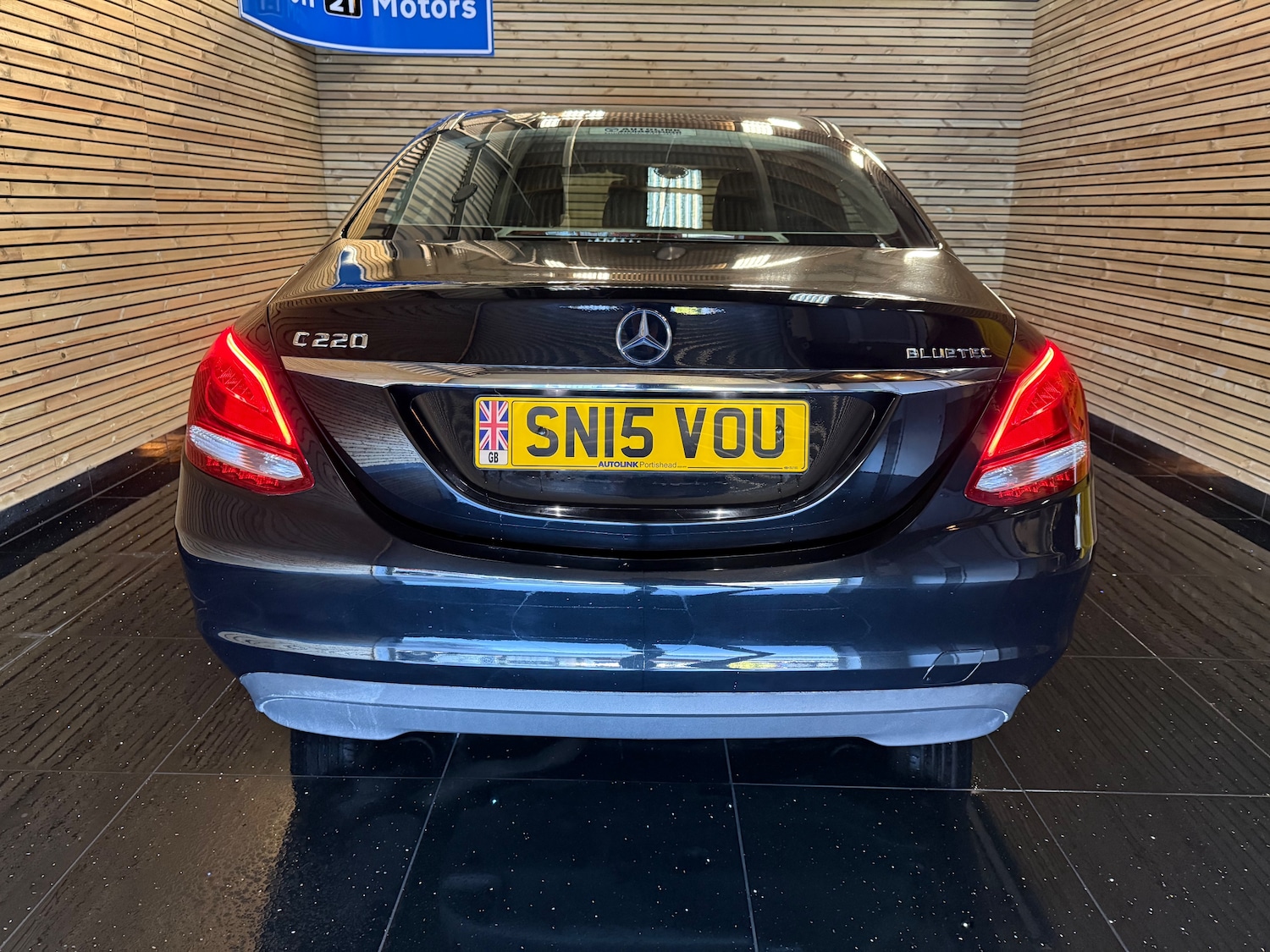 Used Mercedes-Benz C Class 2015 for sale - 76557830: Photo 16