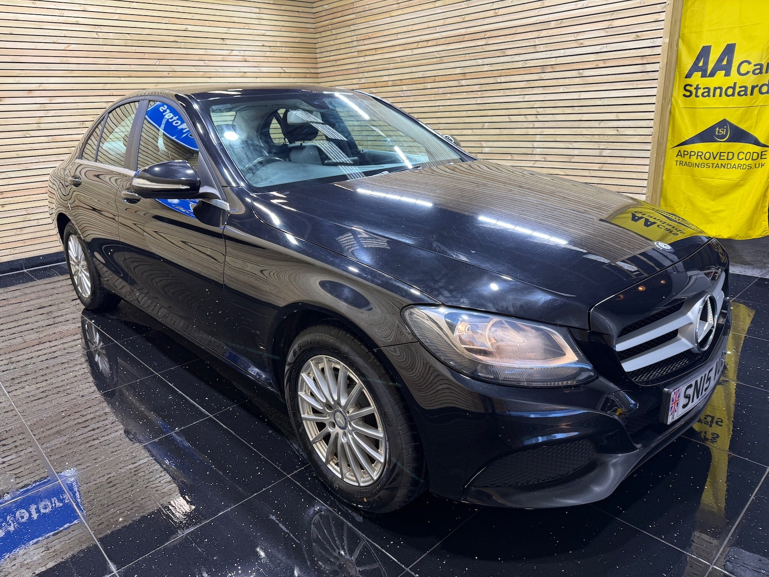 Used Mercedes-Benz C Class 2015 for sale - 76557830: Photo 19