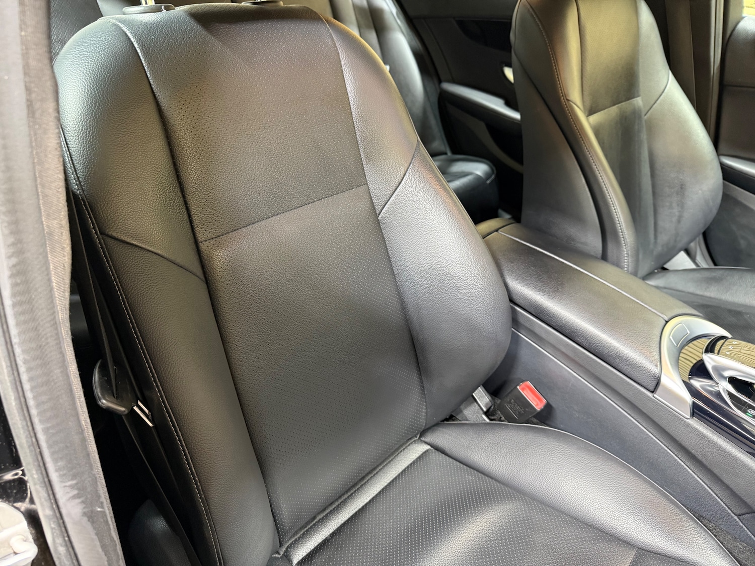 Used Mercedes-Benz C Class 2015 for sale - 76557830: Photo 22