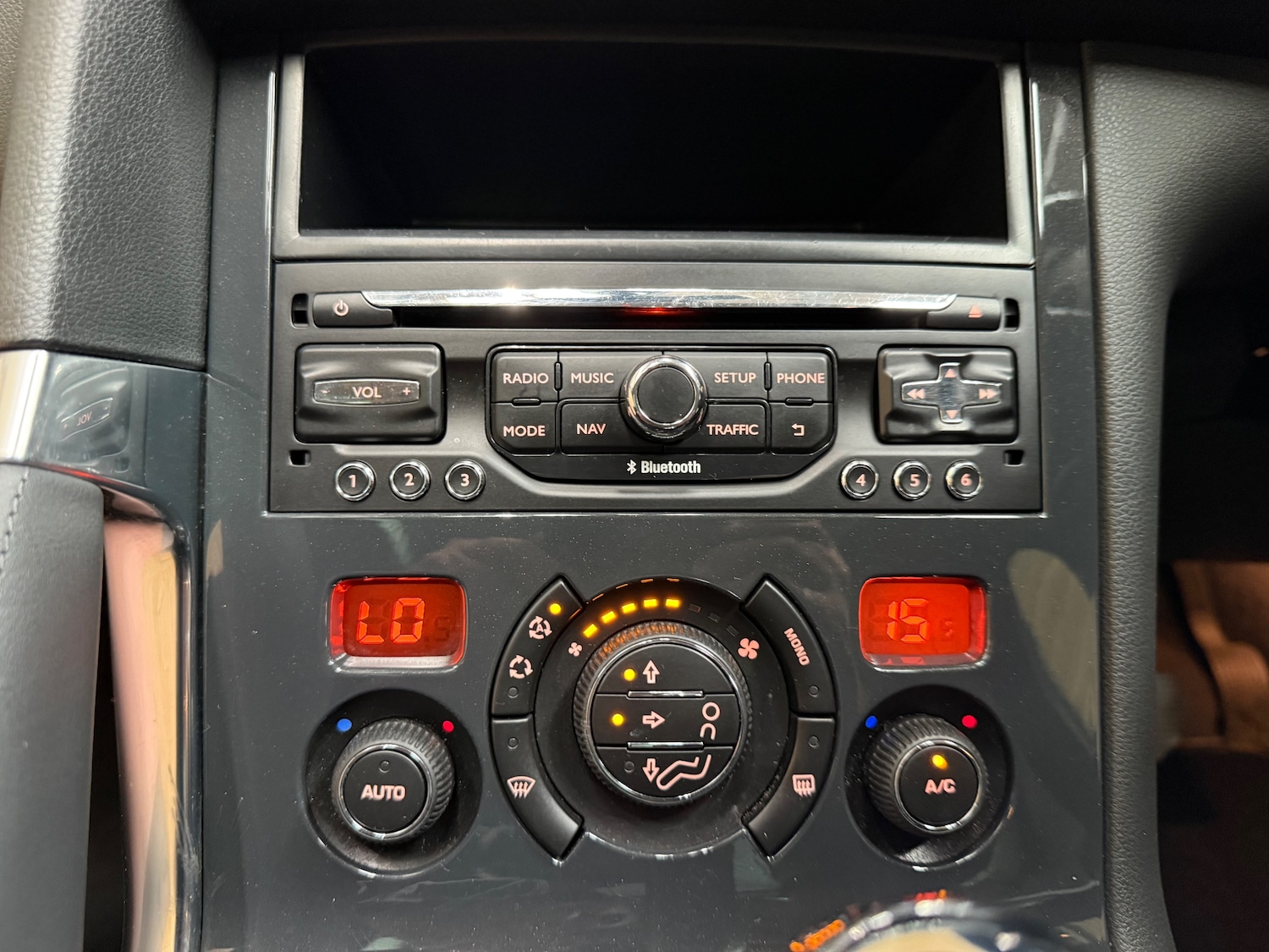 Used Peugeot 3008 2015 for sale - 75835525: Photo 32