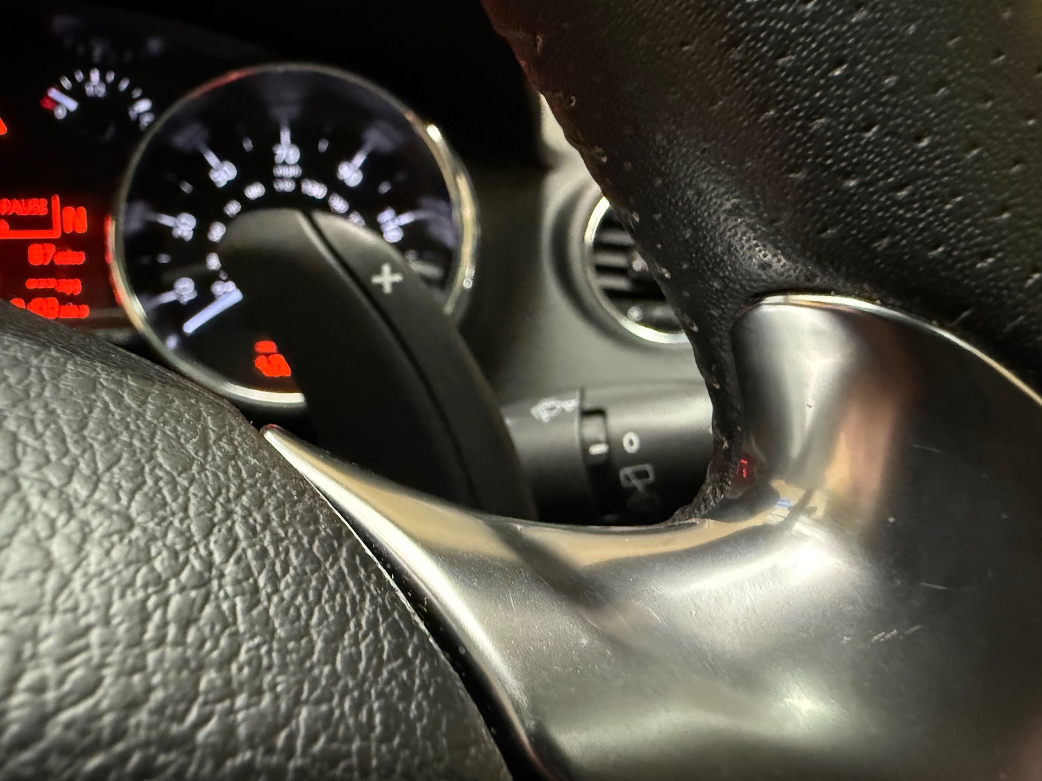 Used Peugeot 3008 2015 for sale - 75835525: Photo 35