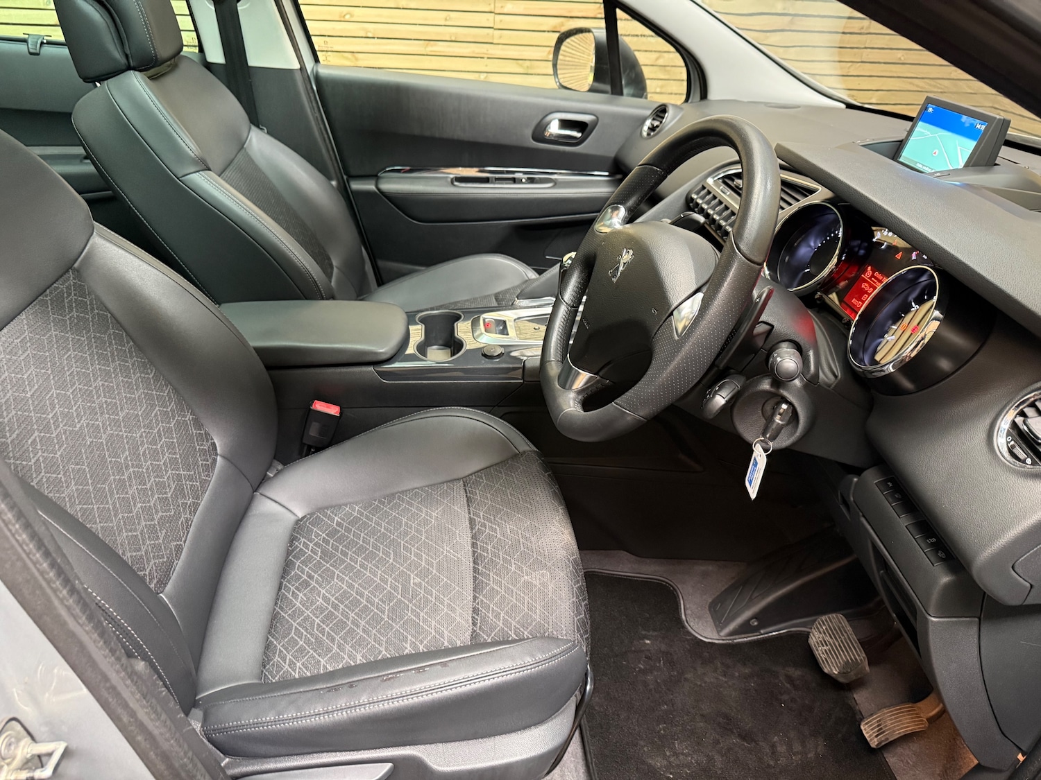 Used Peugeot 3008 2015 for sale - 75835525: Photo 7