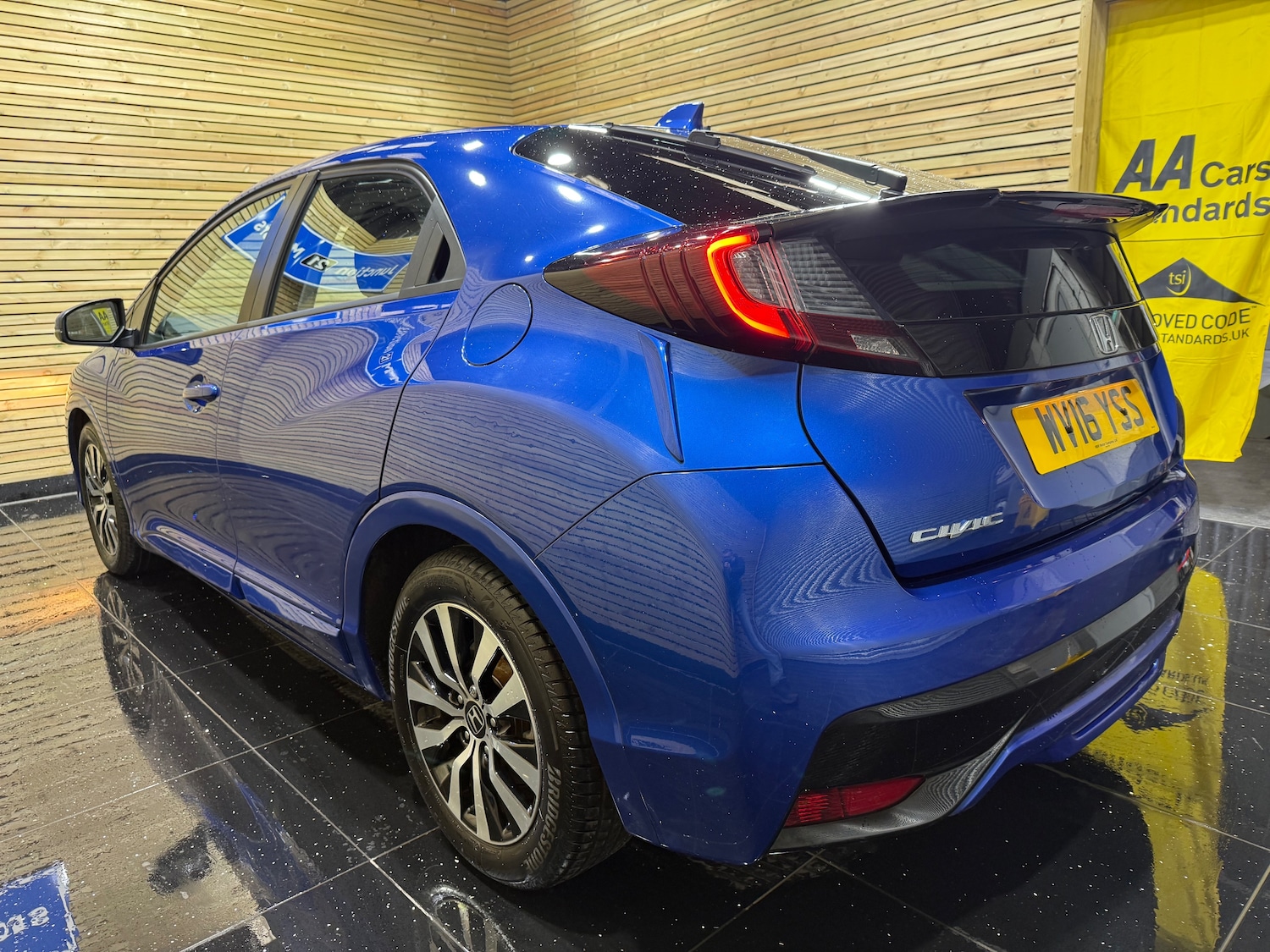 Used Honda Civic 2016 for sale - 76374624: Photo 15