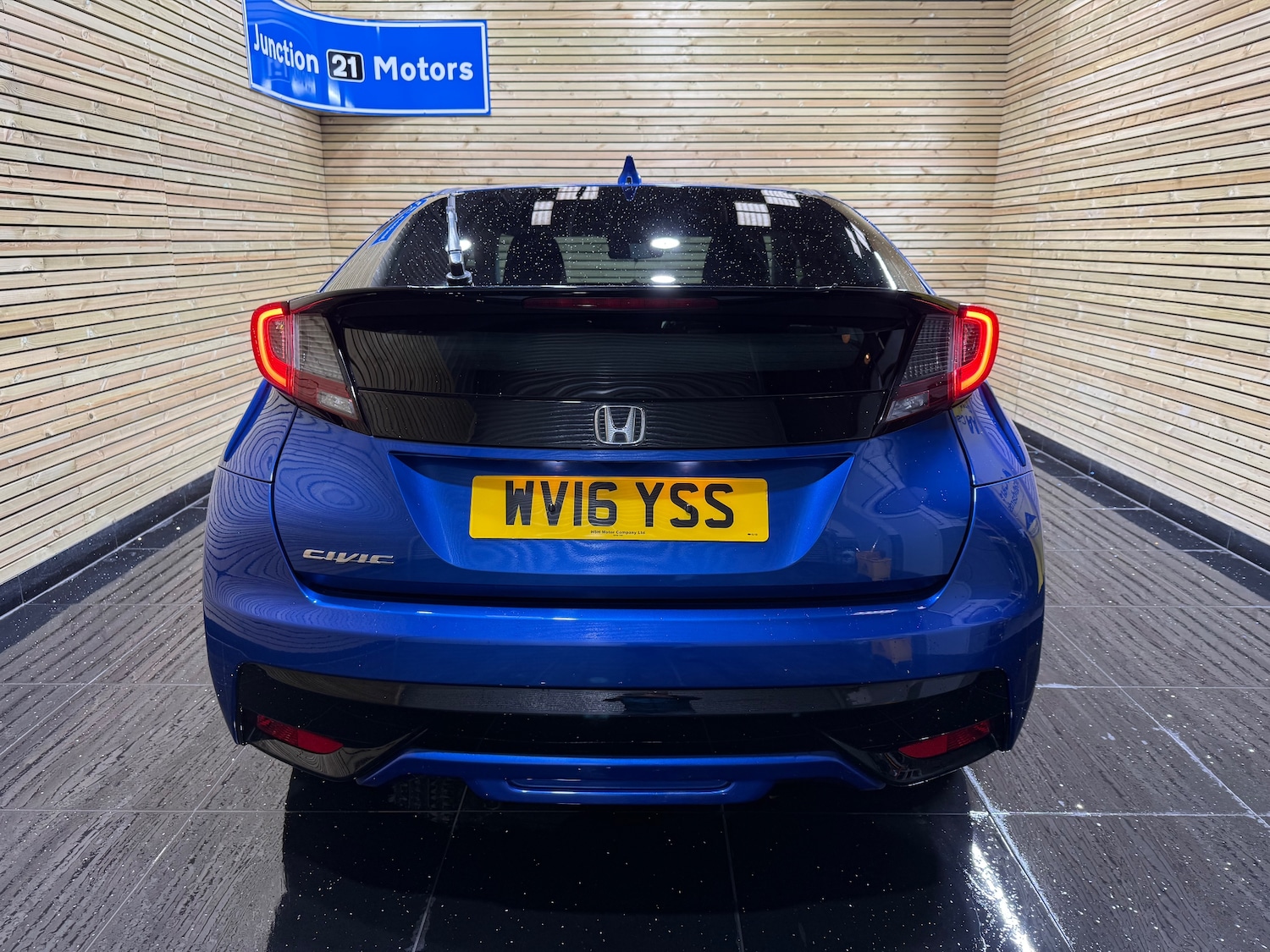 Used Honda Civic 2016 for sale - 76374624: Photo 3