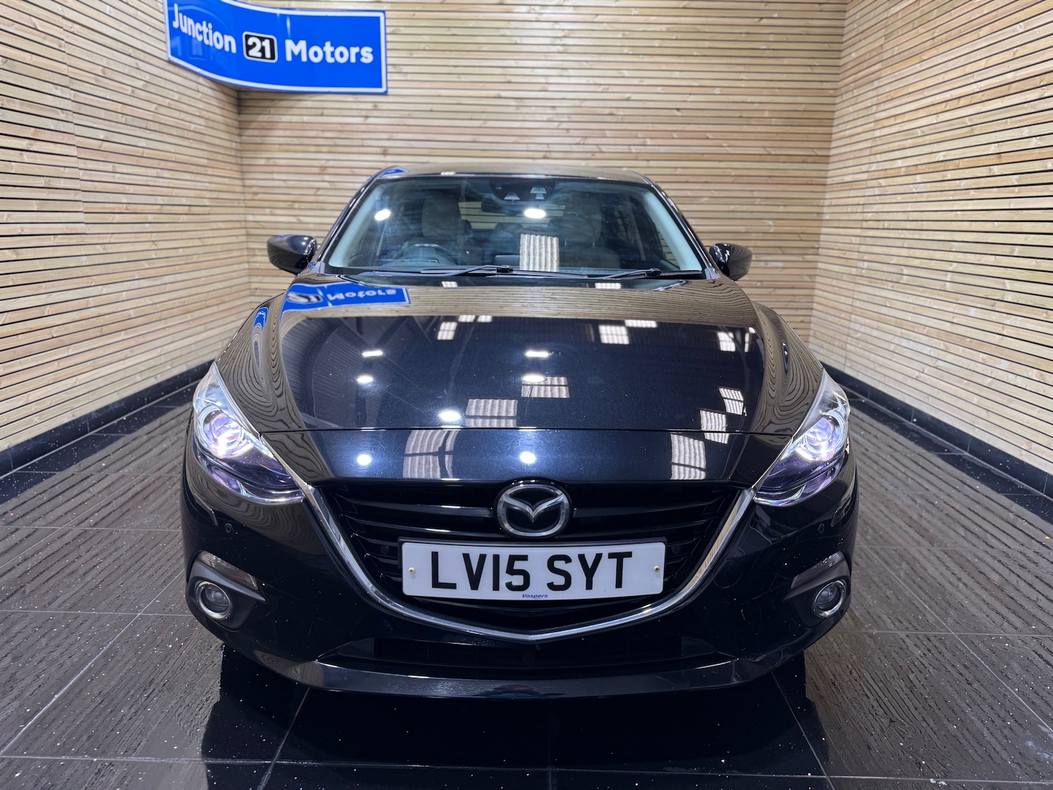 Used Mazda Mazda3 2015 for sale - 76096279: Photo 2