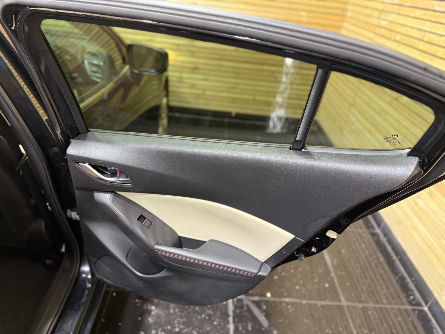 Used Mazda Mazda3 2015 for sale - 76096279: Photo 25