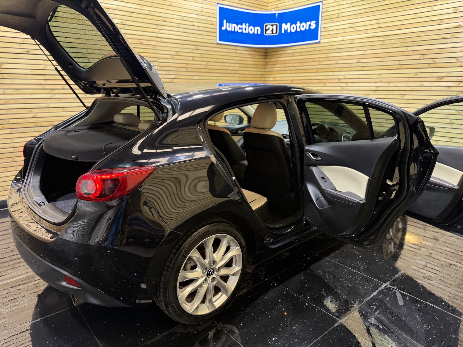 Used Mazda Mazda3 2015 for sale - 76096279: Photo 27