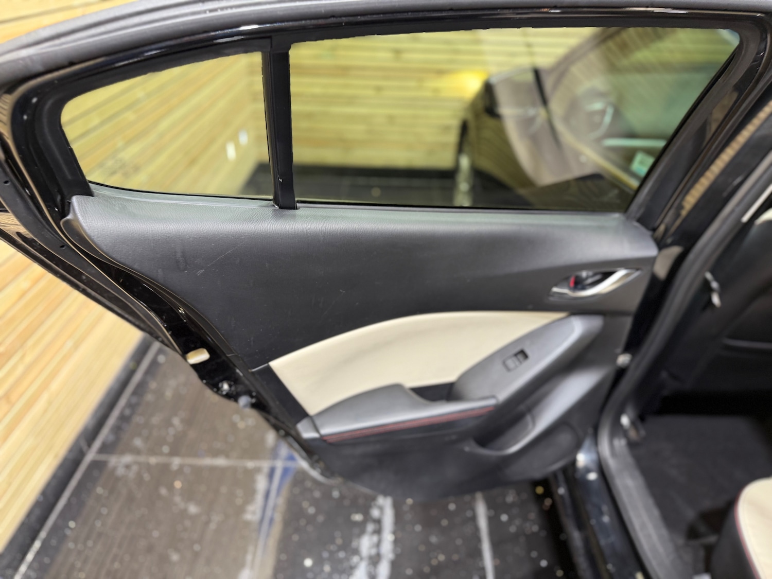 Used Mazda Mazda3 2015 for sale - 76096279: Photo 29
