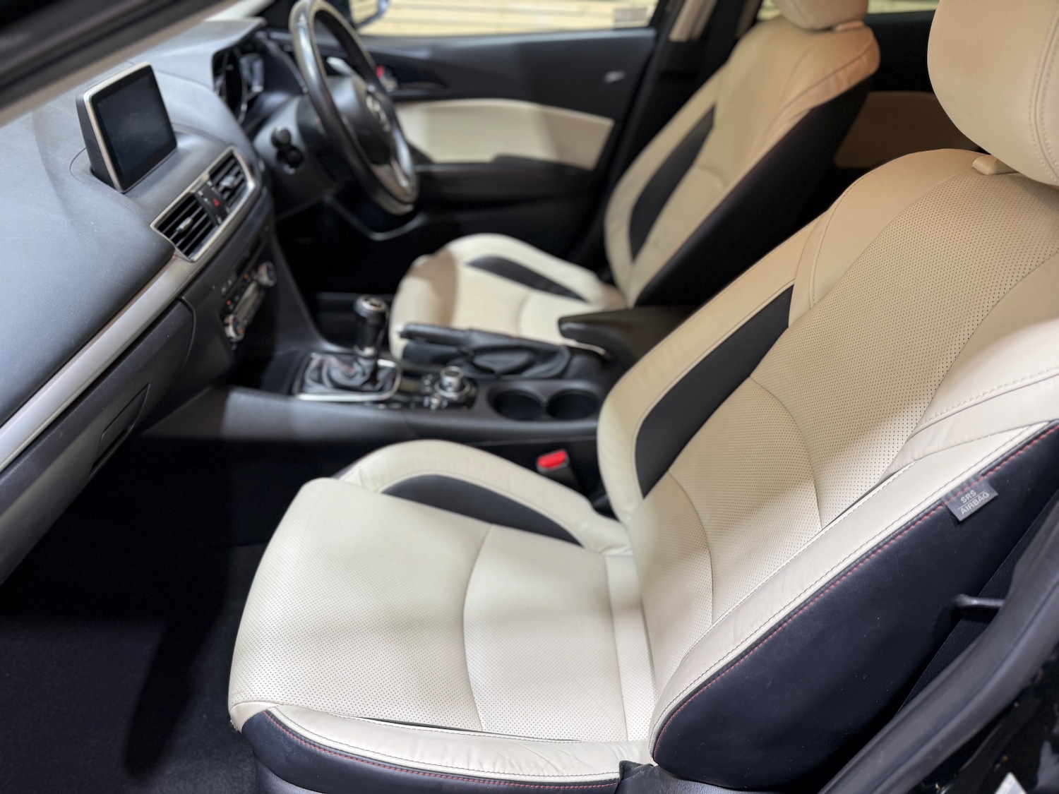 Used Mazda Mazda3 2015 for sale - 76096279: Photo 32