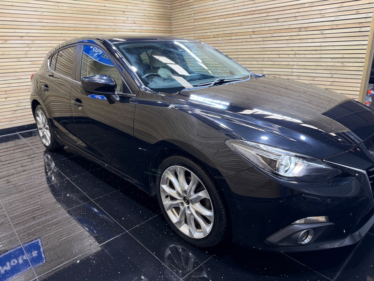Used Mazda Mazda3 2015 for sale - 76096279: Photo 6