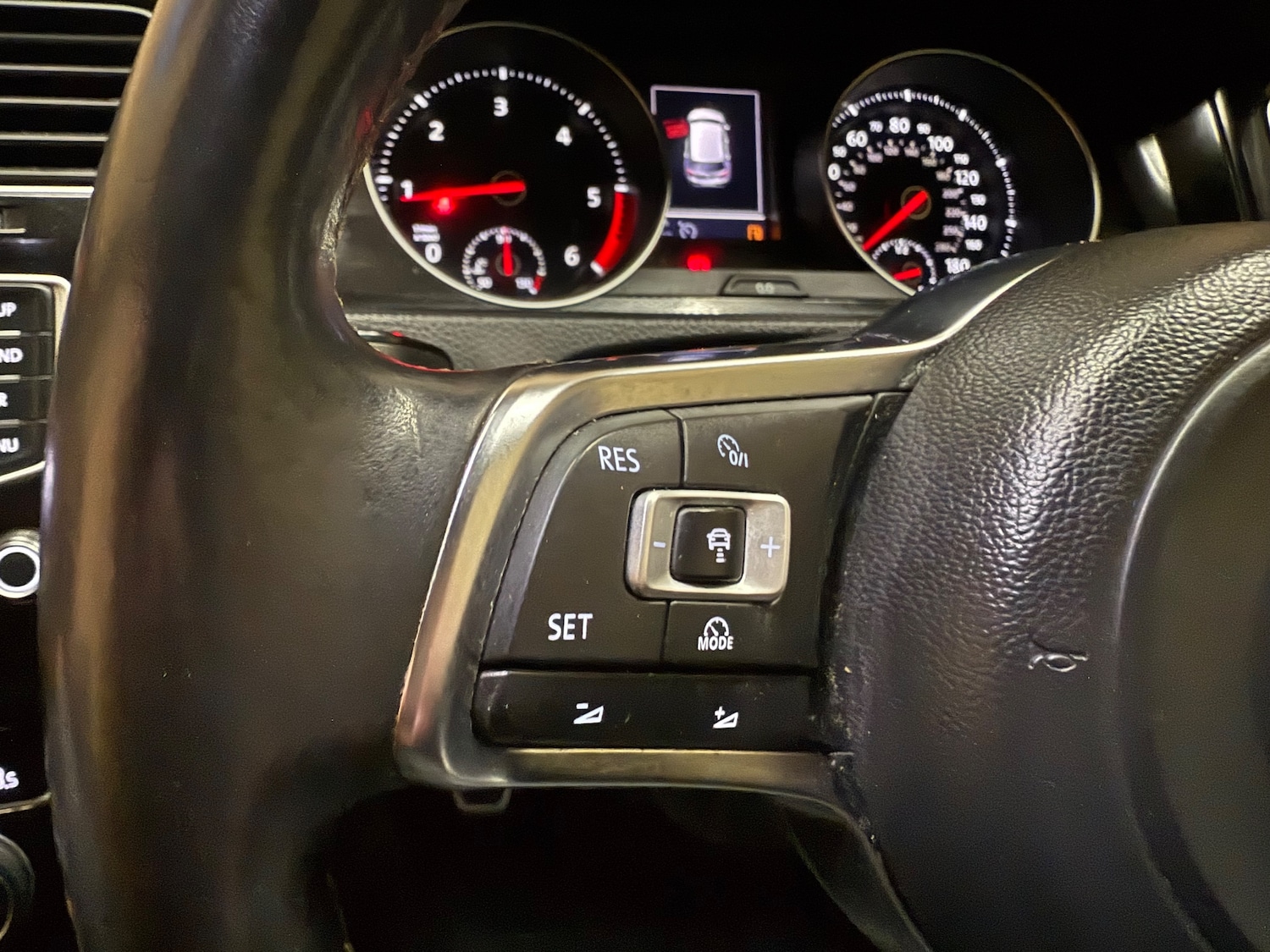 Used Volkswagen Golf 2014 for sale - 76508864: Photo 16