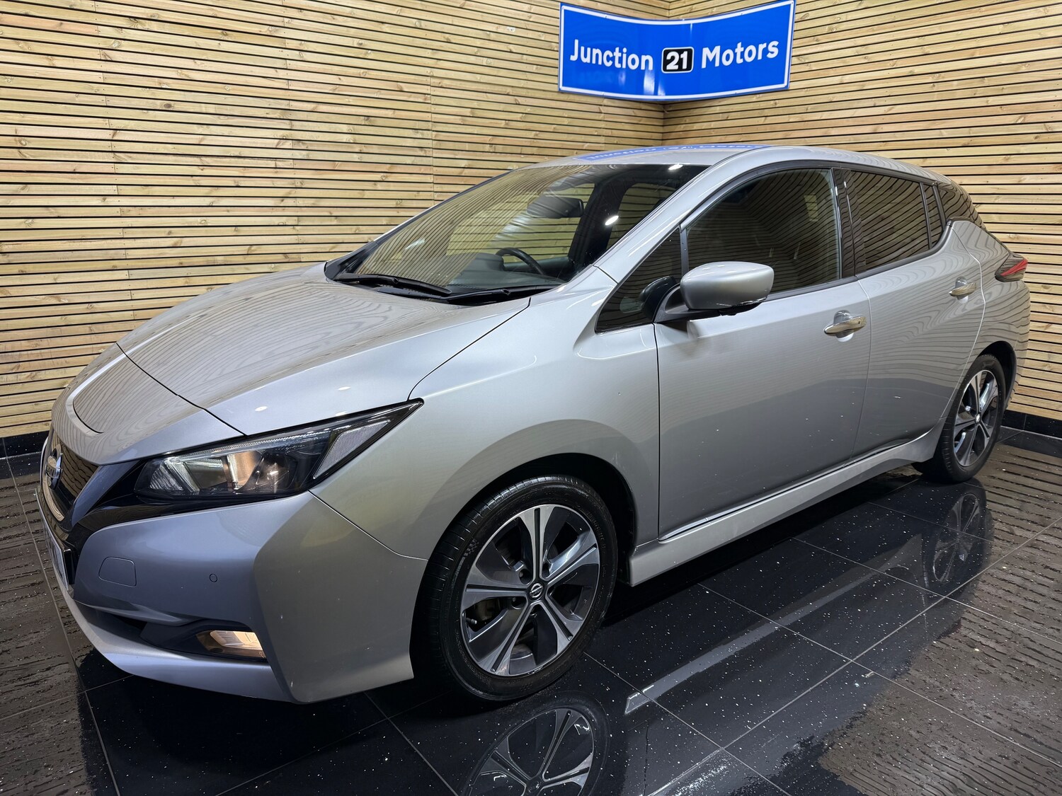 Used Nissan Leaf 2021 for sale - 77493800: Photo 17