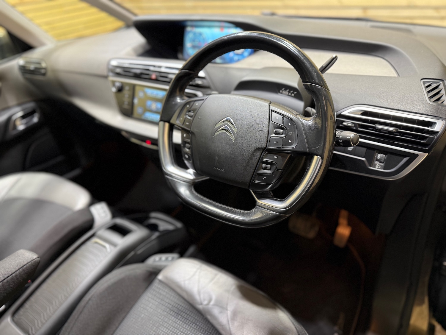 Used Citroen C4 Grand Picasso 2014 for sale - 76391924: Photo 15