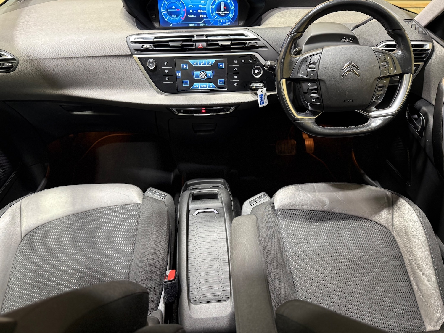 Used Citroen C4 Grand Picasso 2014 for sale - 76391924: Photo 19