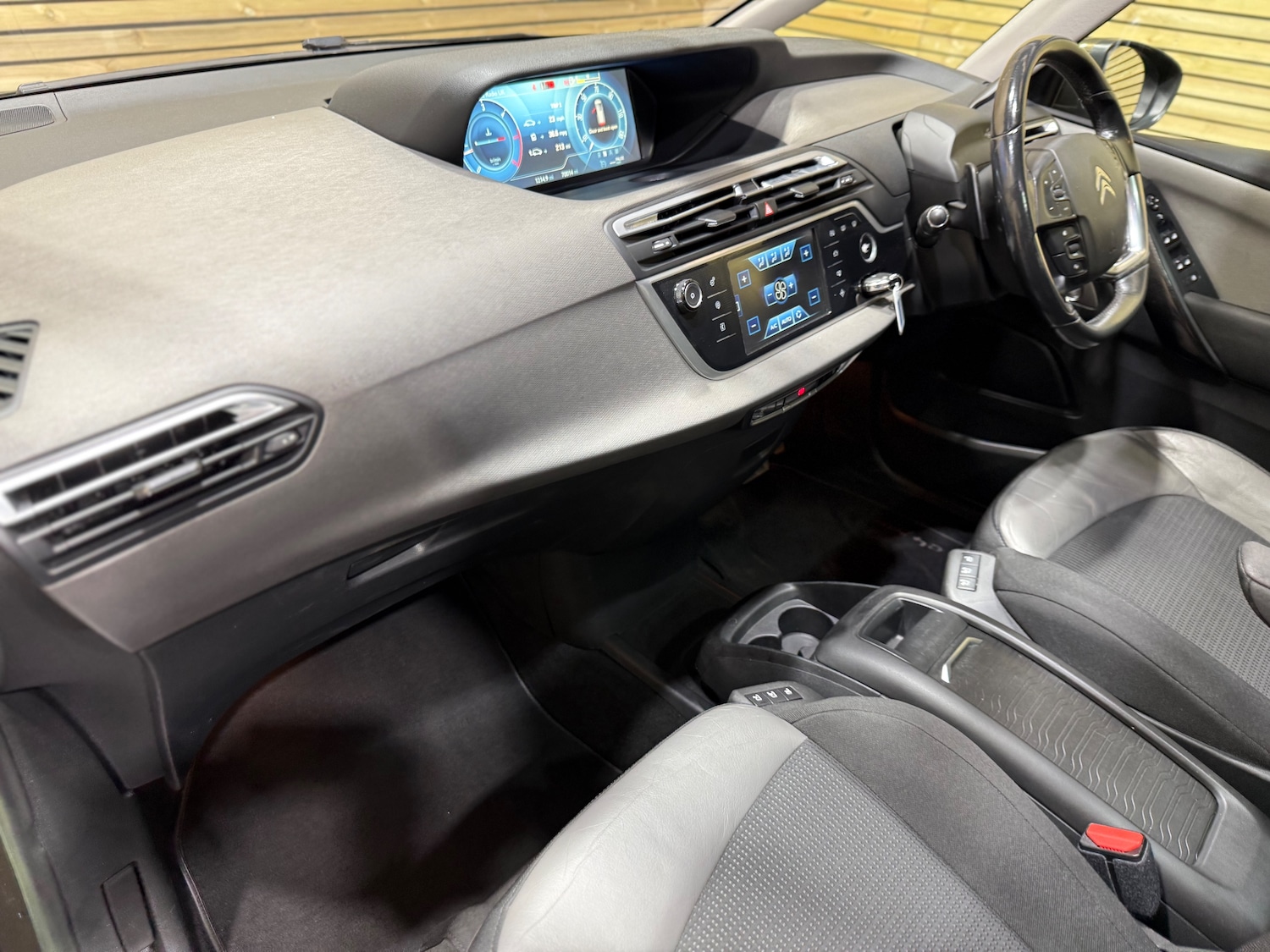 Used Citroen C4 Grand Picasso 2014 for sale - 76391924: Photo 27