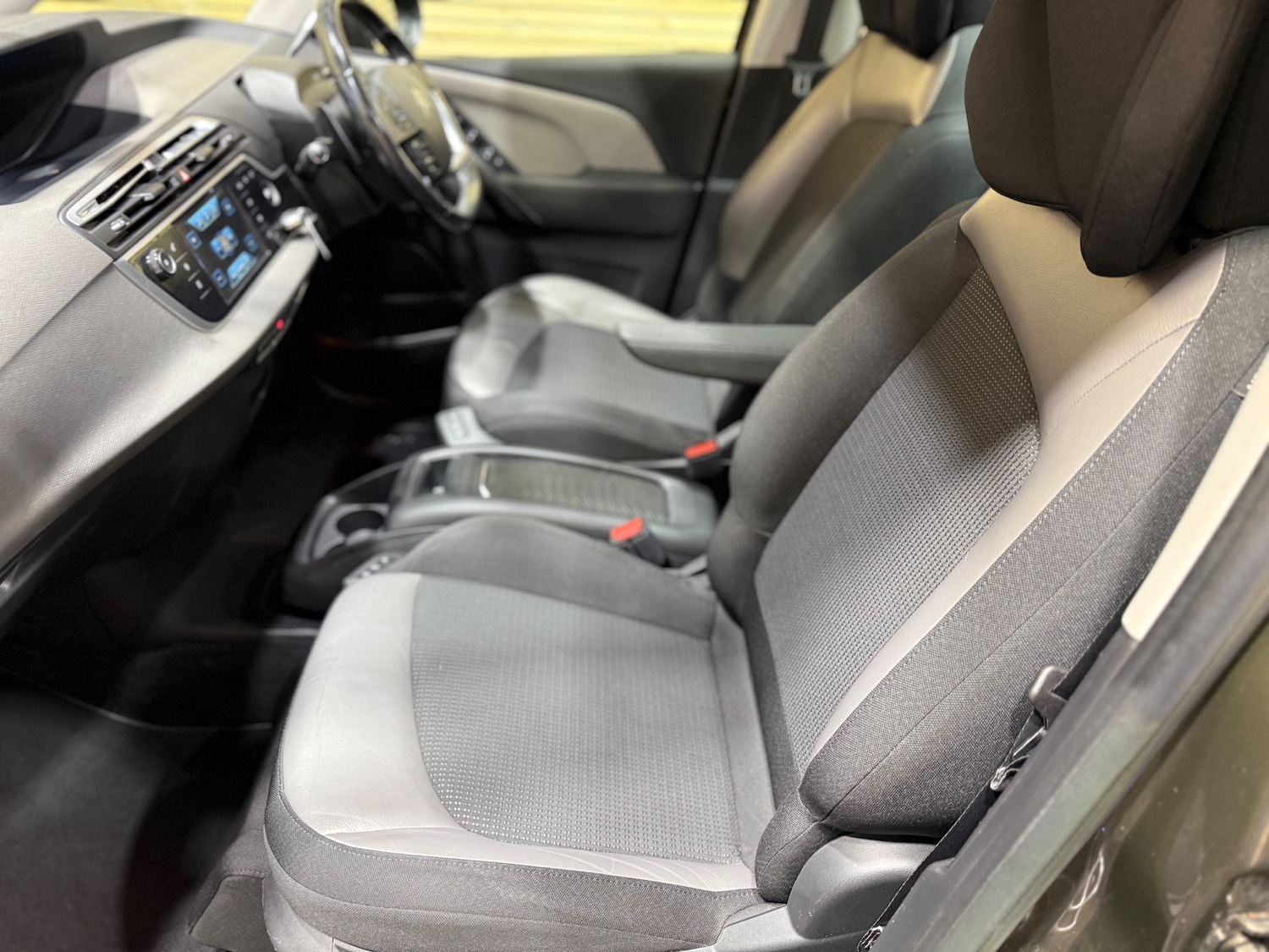 Used Citroen C4 Grand Picasso 2014 for sale - 76391924: Photo 28