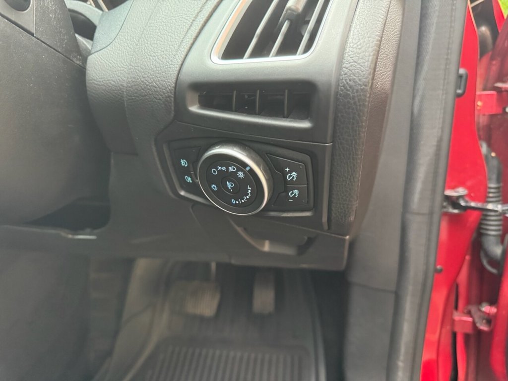 Used Ford Focus 2015 for sale - 77571599: Photo 22